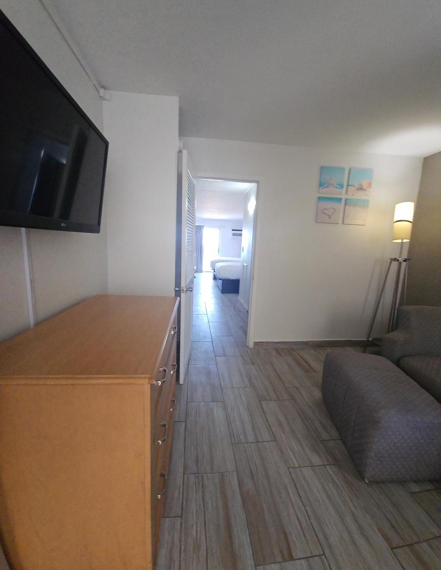 Southern Breeze Ocean Front Hotel Myrtle Beach Esterno foto