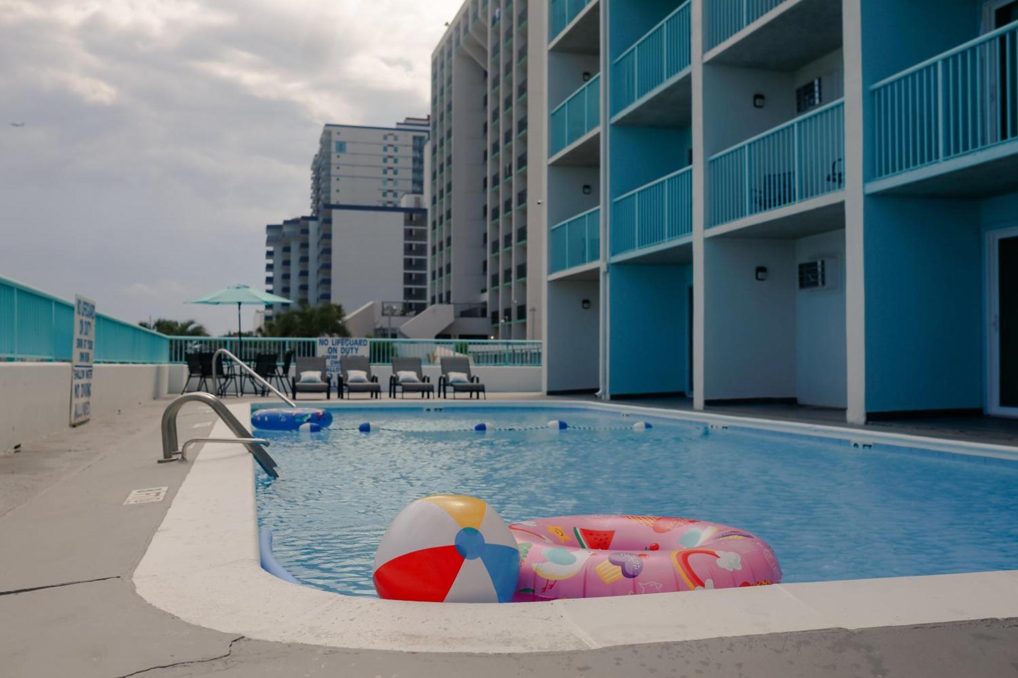 Southern Breeze Ocean Front Hotel Myrtle Beach Esterno foto